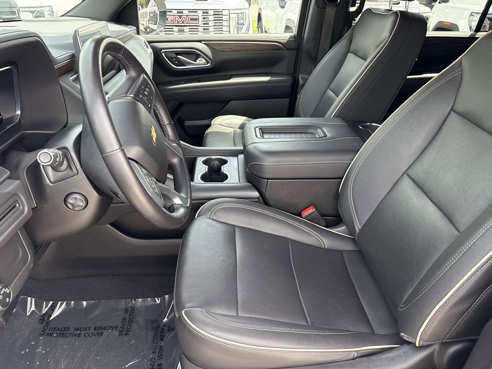 Used 2023 Chevrolet Suburban Premier AWD/4WD image 15