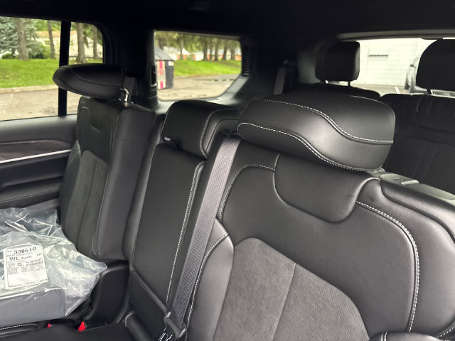 New 2027 Jeep Grand Cherokee L 4WD image 9