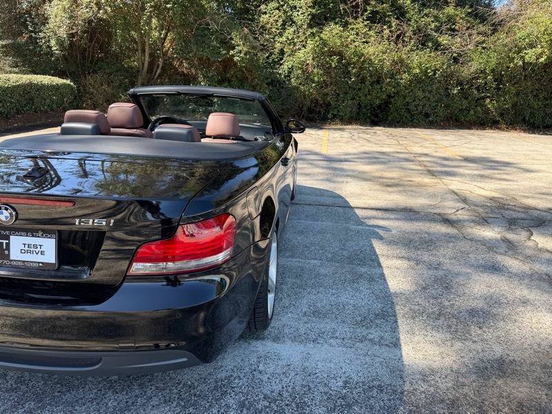 Used 2008 BMW 135i Convertible RWD image 9