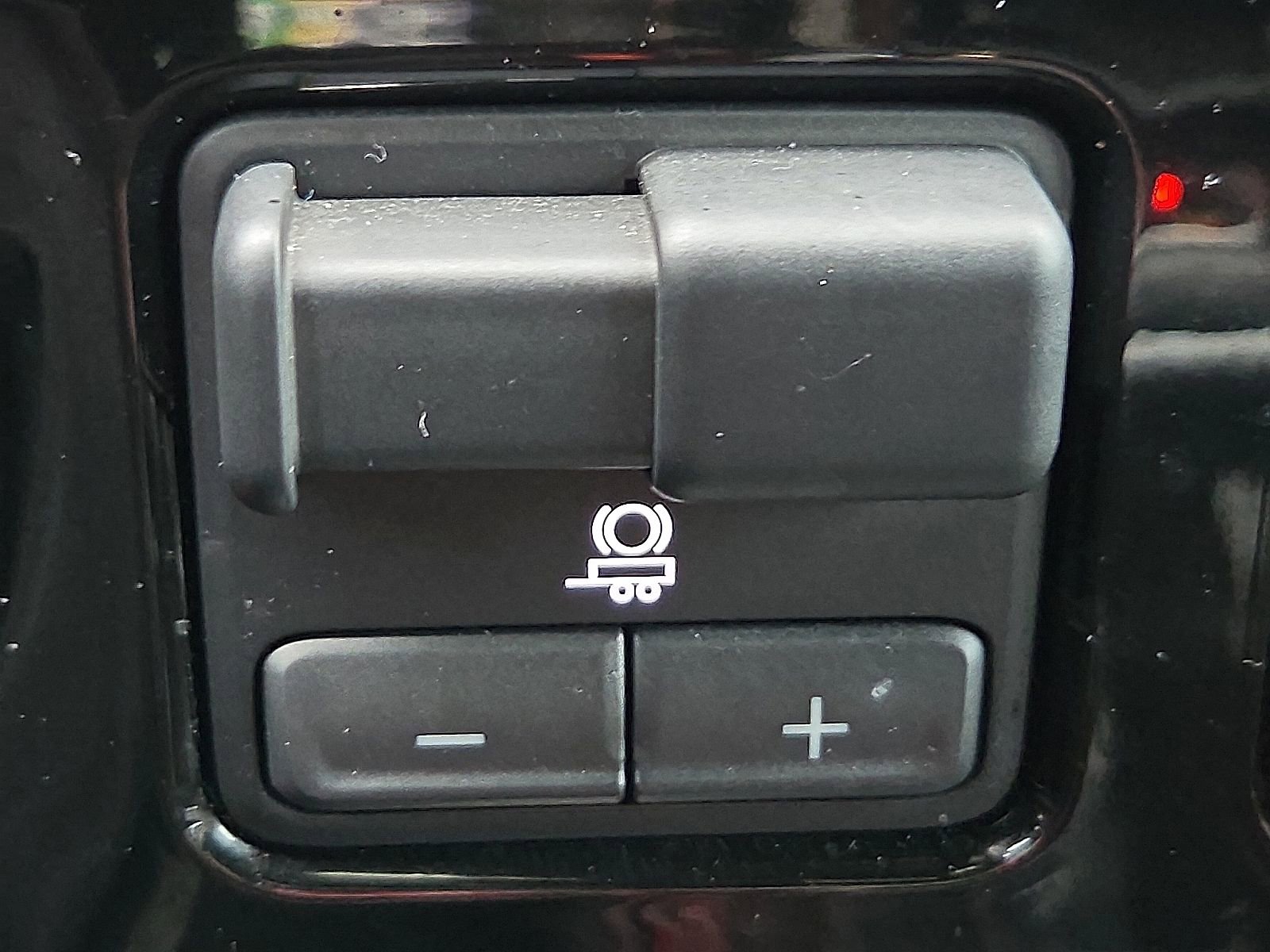 Used 2023 Chevrolet Silverado 1500 ZR2 image 24