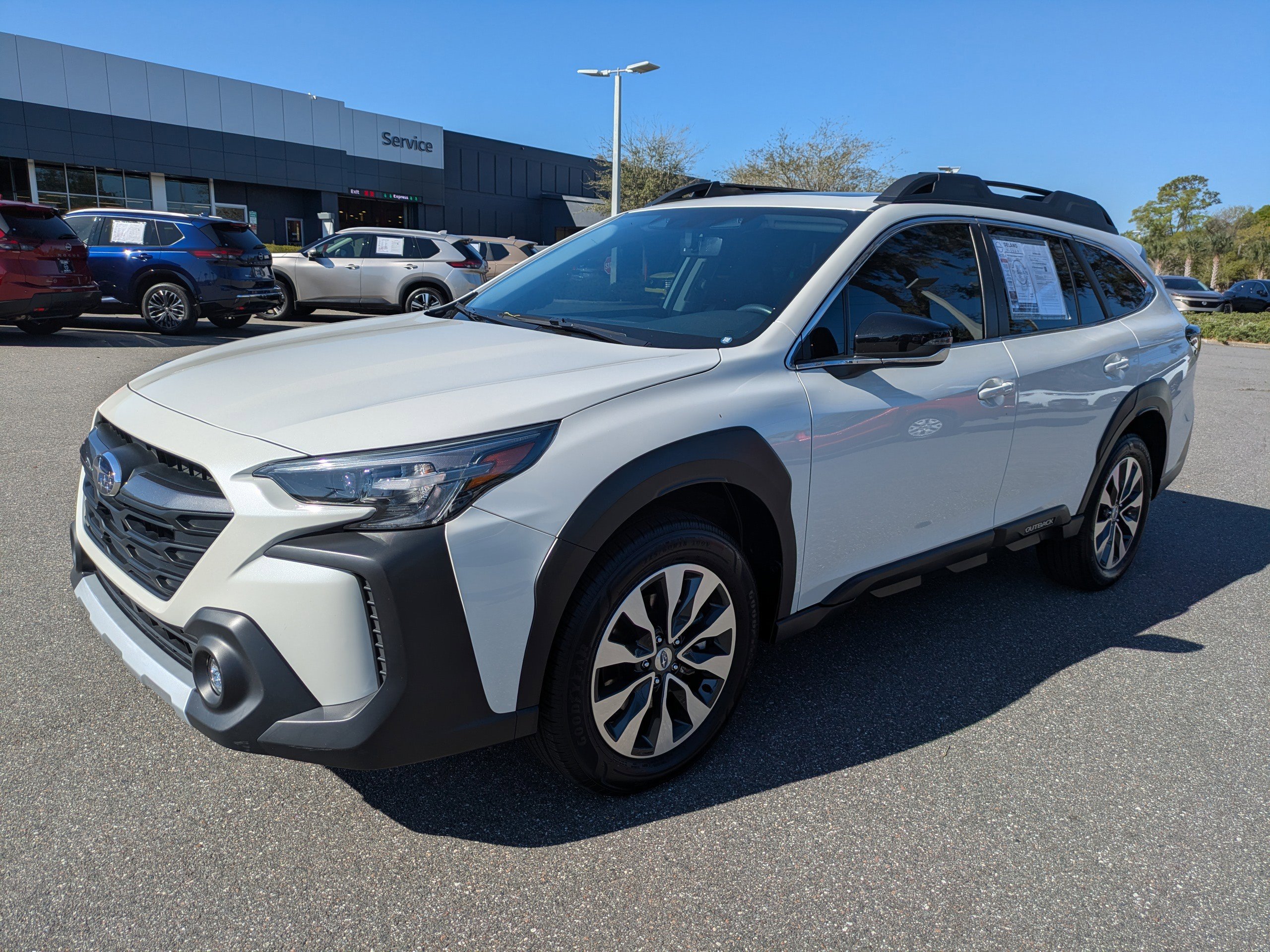 Used 2023 Subaru Outback Limited XT image 8