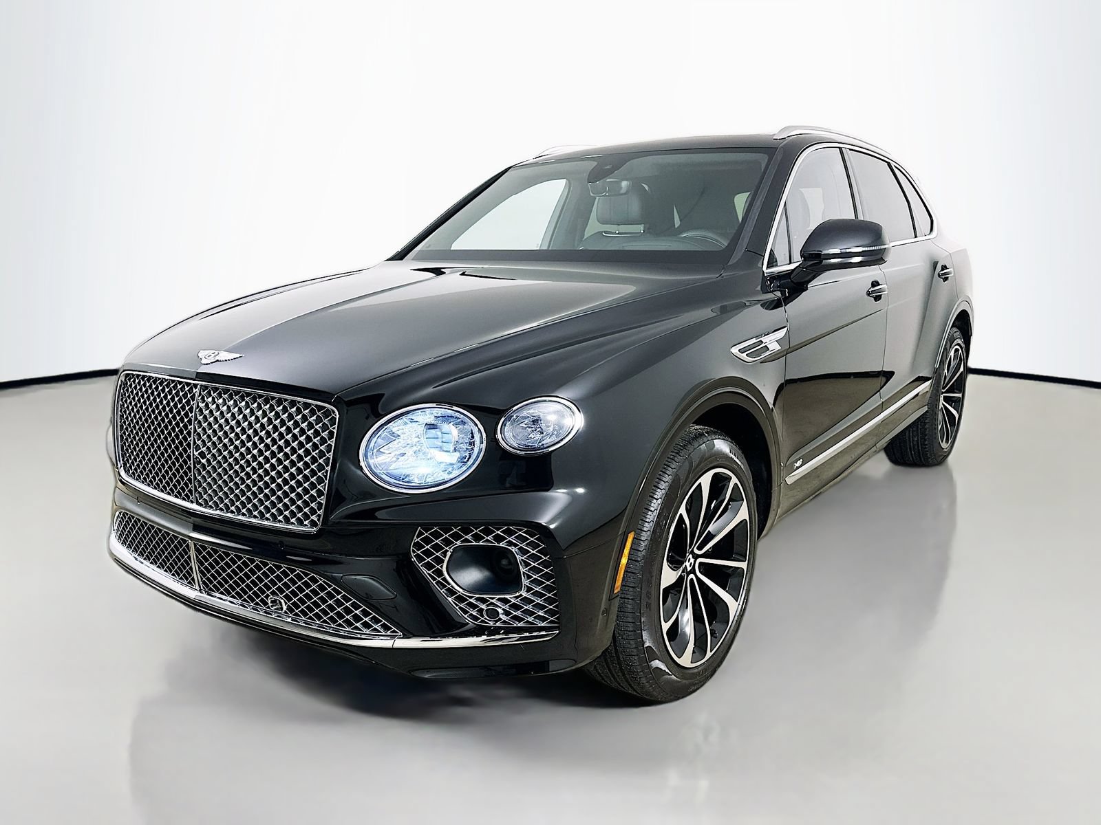 Used 2022 Bentley Bentayga AWD/4WD image 7