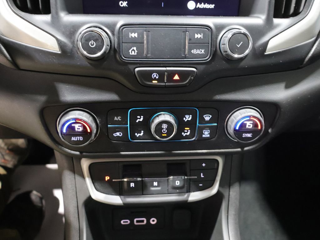 Used 2023 GMC Terrain SLT image 9