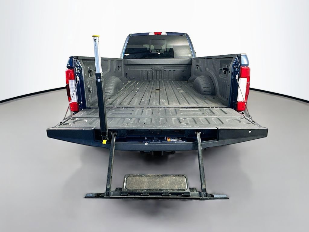 Used 2019 Ford F350 Lariat w/ Lariat Ultimate Package AWD/4WD image 30