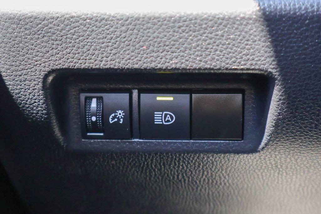 Used 2024 Toyota RAV4 LE image 17