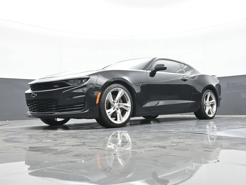 Used 2019 Chevrolet Camaro SS RWD image 41