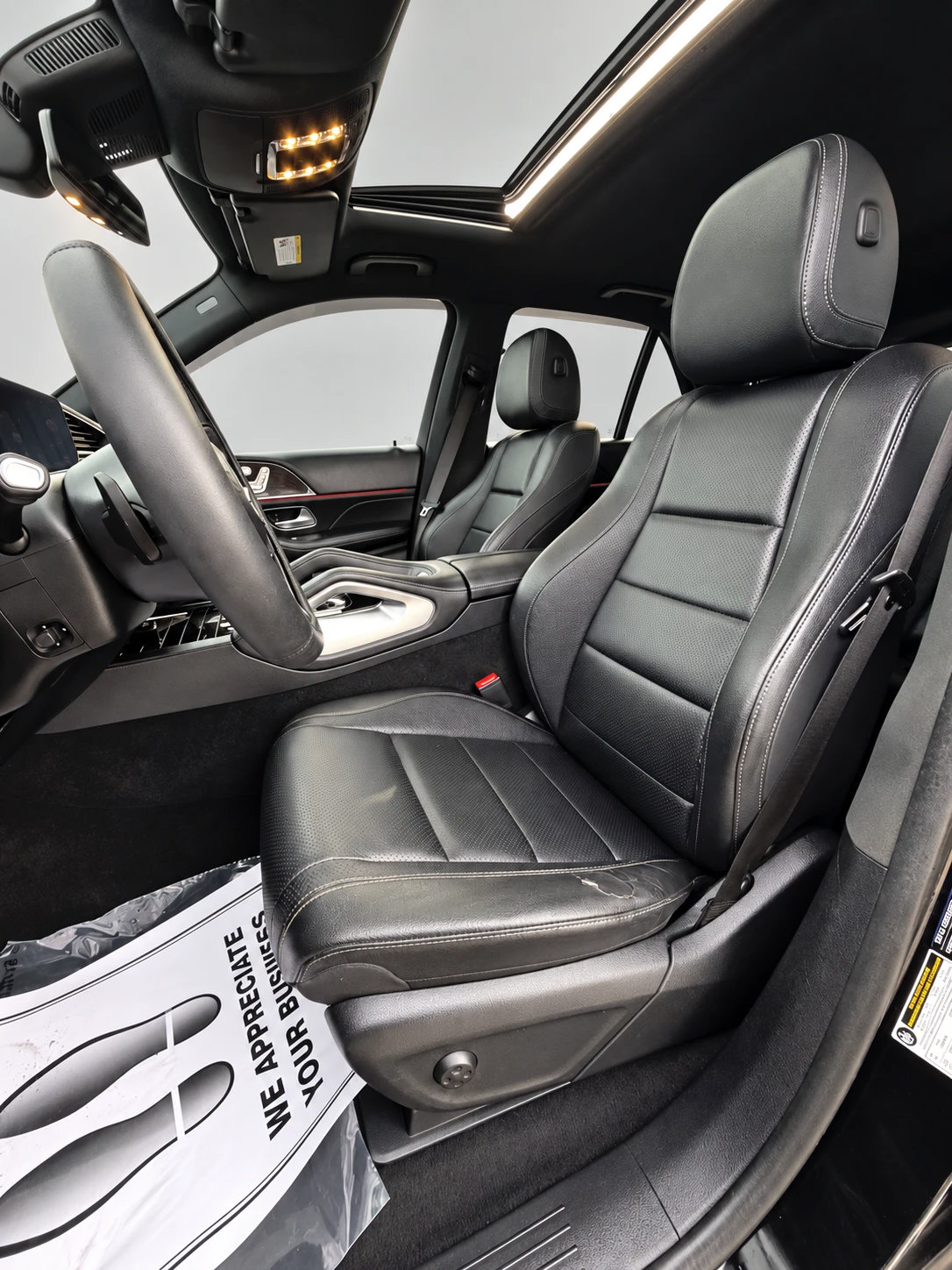 Used 2020 Mercedes-Benz GLE 350 4MATIC w/ Premium Package image 16