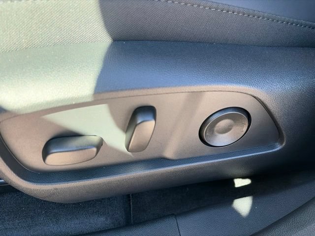 New 2027 GMC Terrain Elevation w/ Elevation Premium Package AWD/4WD image 13