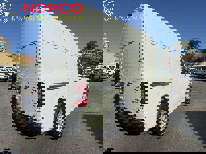 Used 2019 Nissan NV 2500 SV image 10