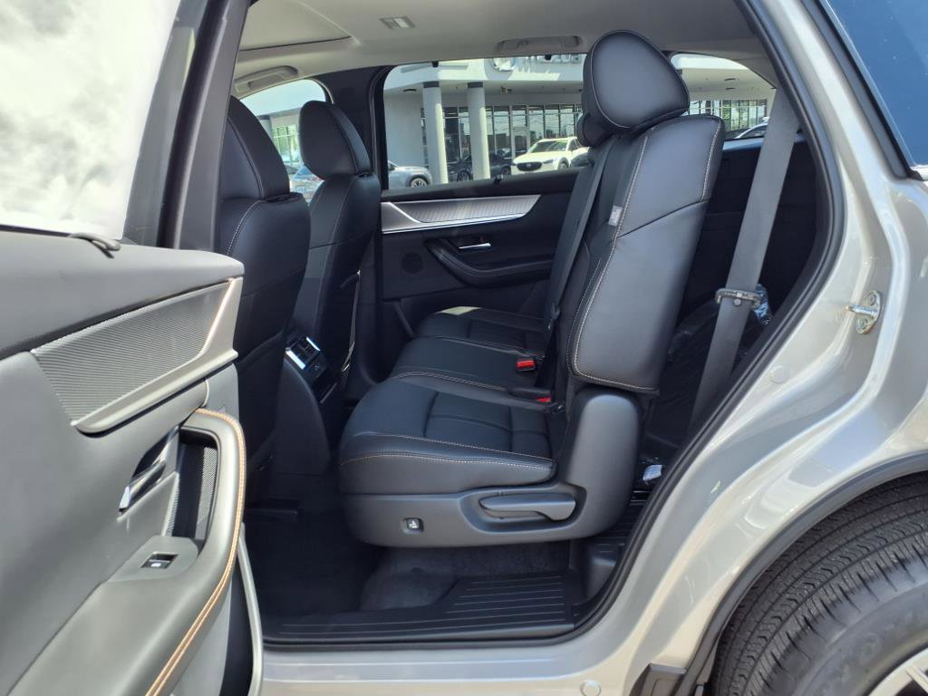 New 2025 MAZDA CX-90 3.3 Turbo w/ Preferred Package image 18