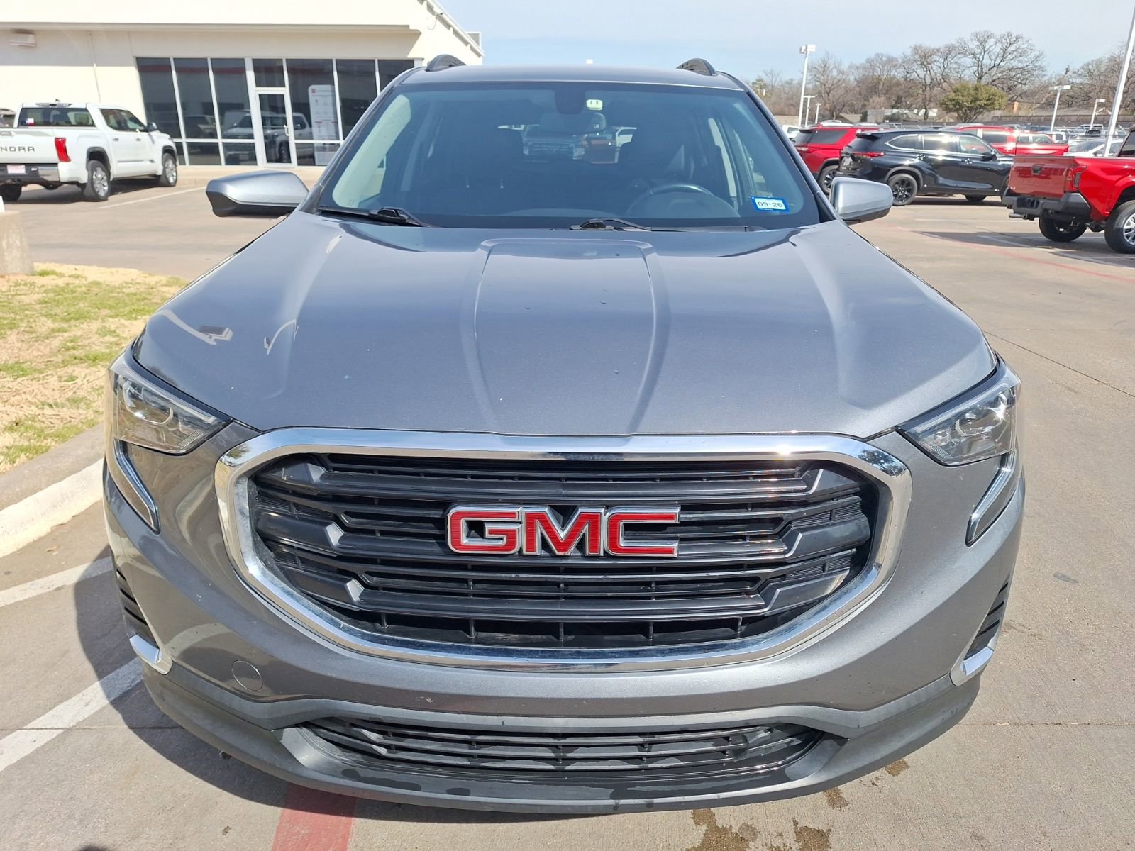 Used 2019 GMC Terrain SLE w/ Driver Convenience Package image 9