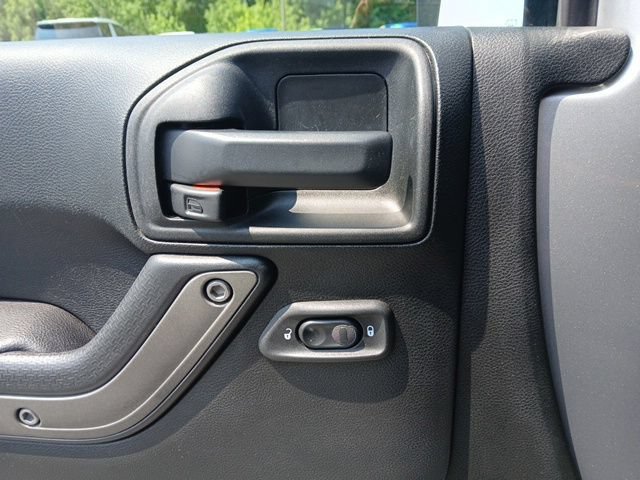 Used 2018 Jeep Wrangler Unlimited Sport S AWD/4WD image 31