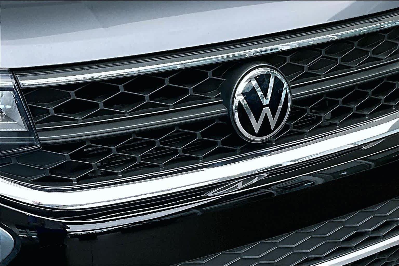 Used 2022 Volkswagen Taos SE FWD image 31