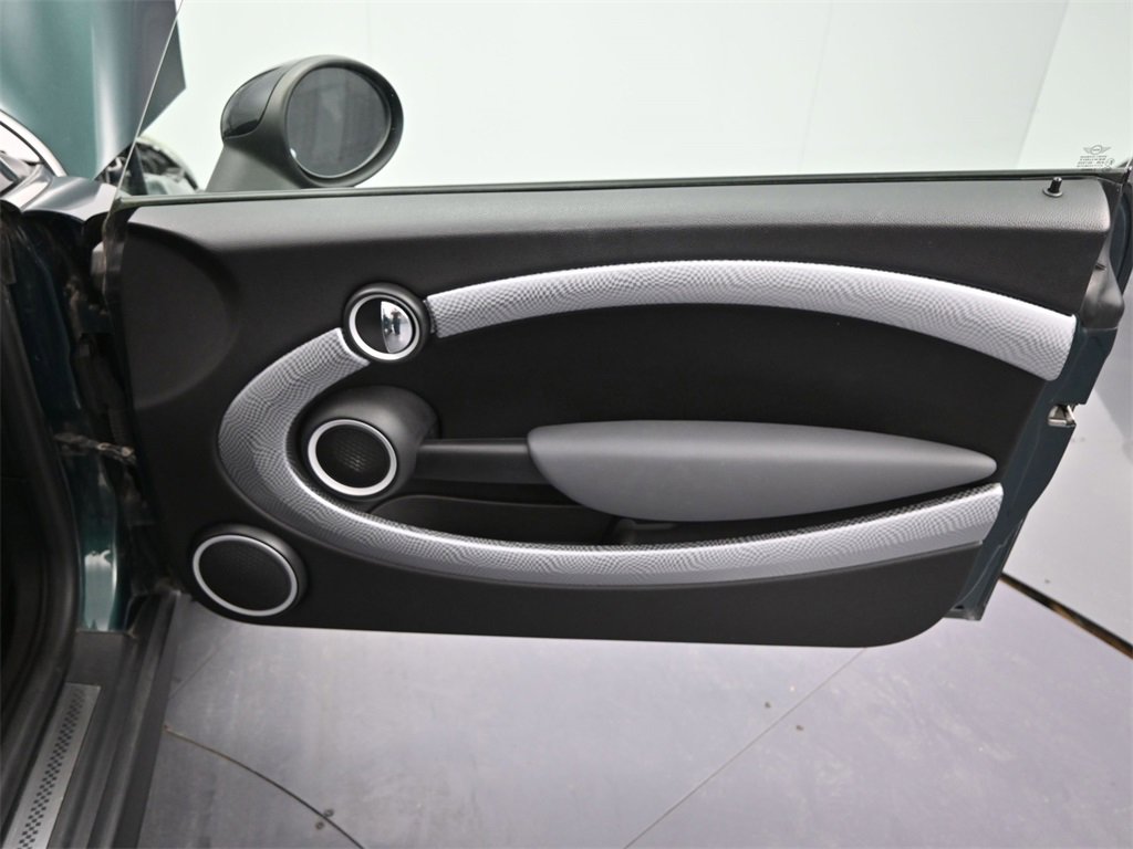 Used 2010 MINI Cooper S image 18