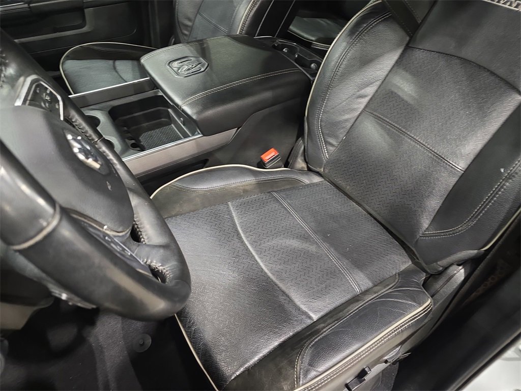 Used 2024 RAM 3500 Laramie w/ Night Edition image 16