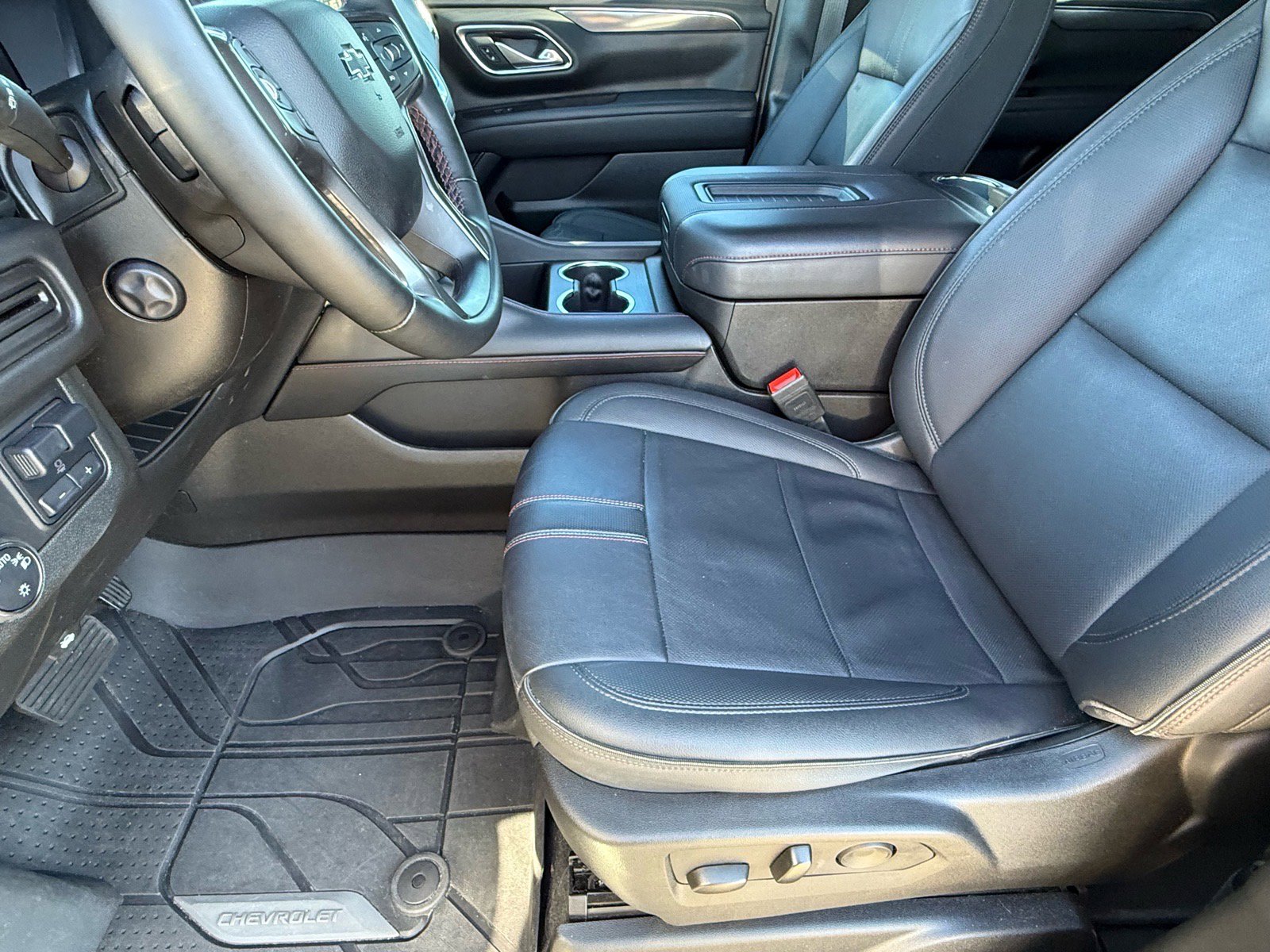 Used 2024 Chevrolet Tahoe RST w/ Sport Performance Package image 15