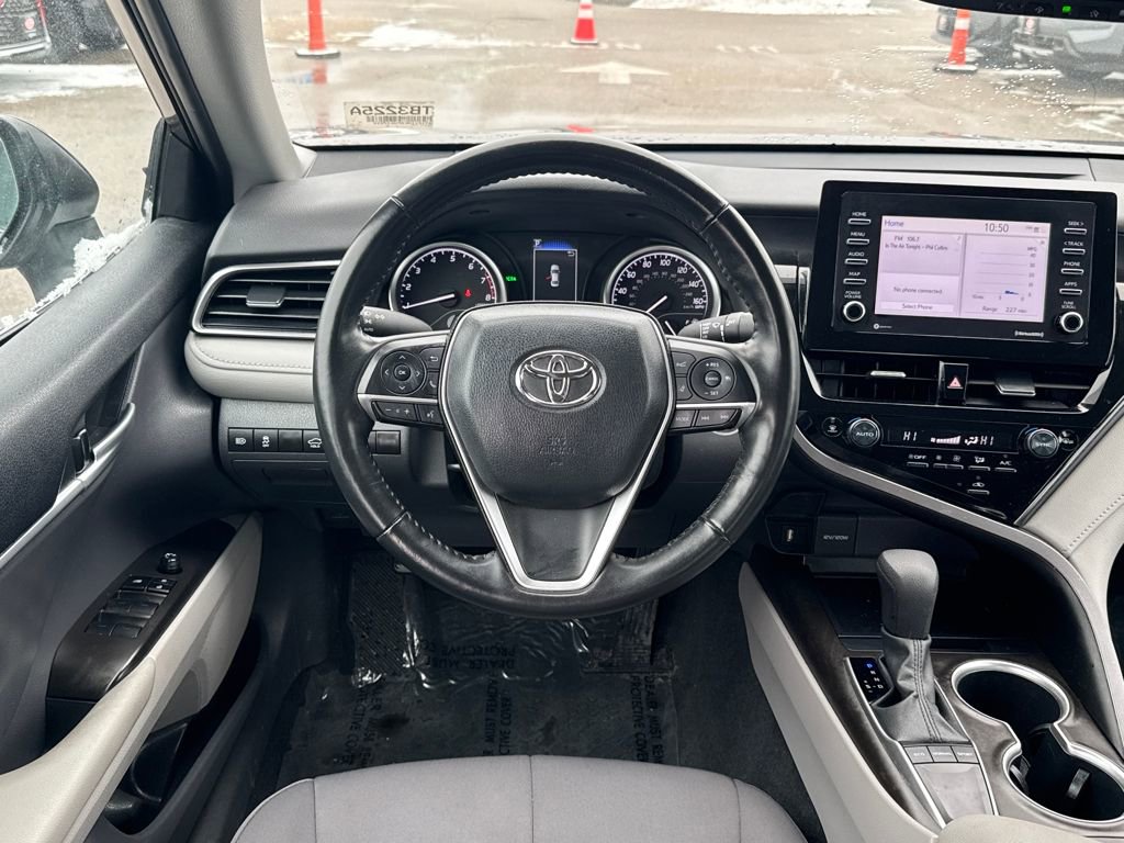 Used 2023 Toyota Camry LE image 11