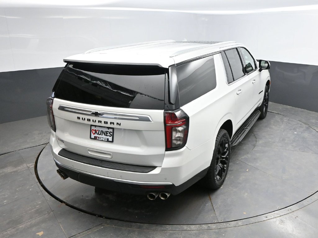 Used 2023 Chevrolet Suburban High Country w/ Max Trailering Package AWD/4WD image 29
