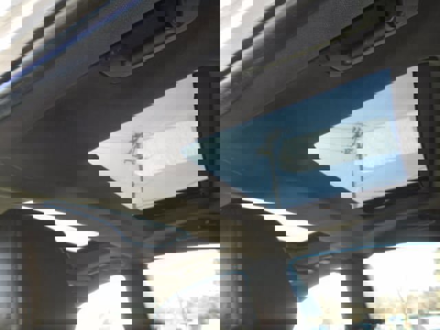 Used 2010 Lincoln MKS image 4