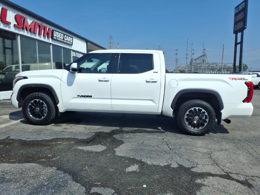 Used 2022 Toyota Tundra SR5 RWD image 4