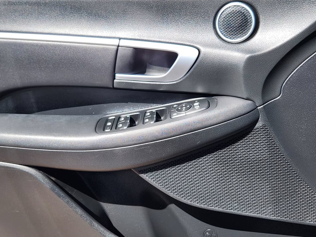 Used 2025 Hyundai Sonata SEL FWD image 14