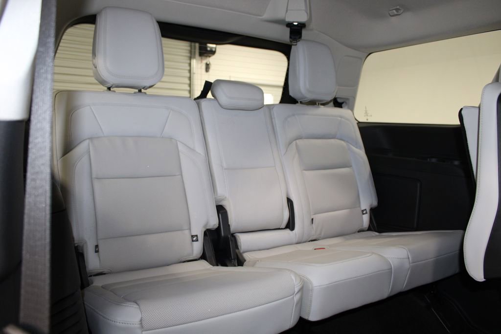 New 2026 Lincoln Navigator Reserve image 37