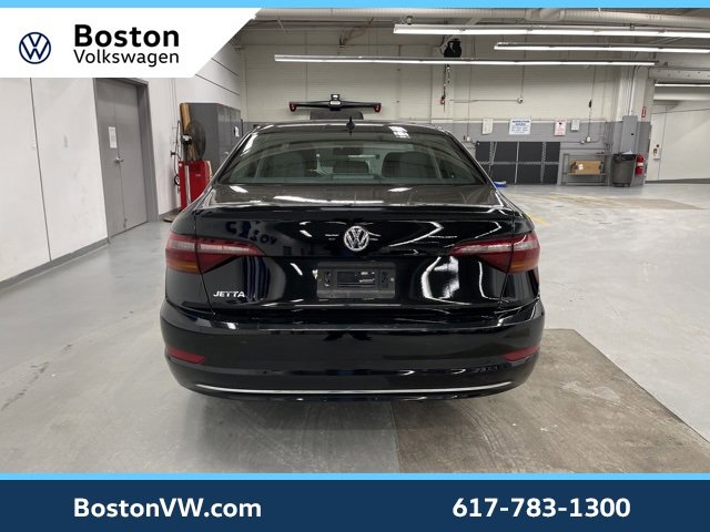 Used 2019 Volkswagen Jetta SE image 3