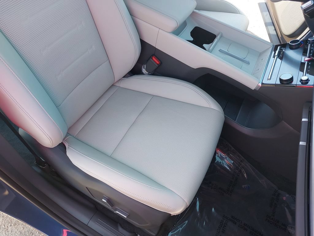 New 2026 Hyundai Santa Fe Limited FWD image 10