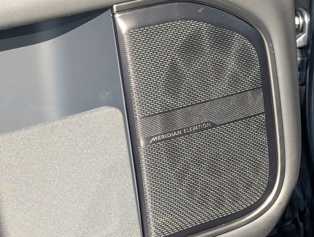 Used 2022 Rivian R1T Adventure image 24