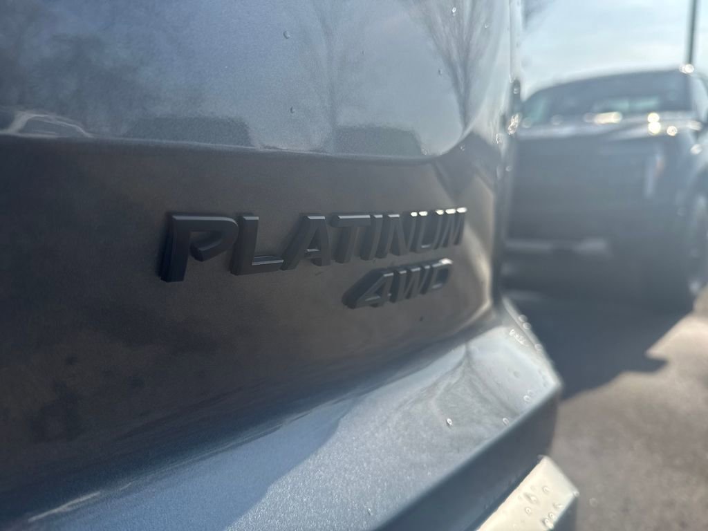 Certified 2025 Nissan Pathfinder Platinum w/ Black Appearance Package image 42