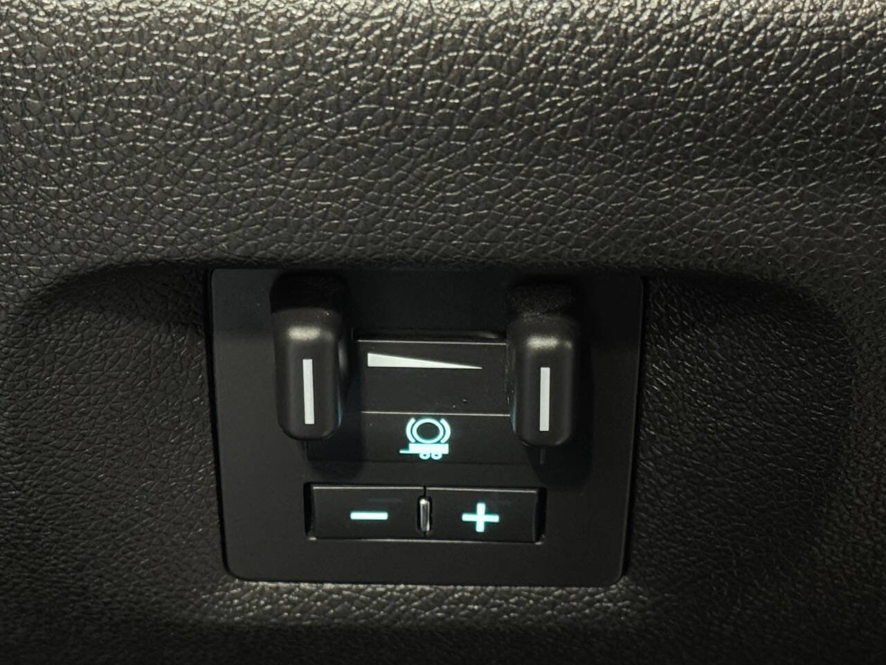 Used 2012 Chevrolet Silverado 2500 LT w/ Interior Plus Package image 32