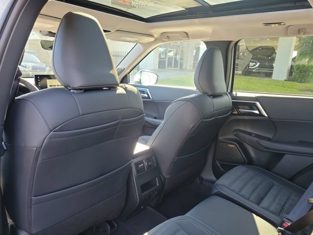 New 2026 Mitsubishi Outlander SE FWD image 15