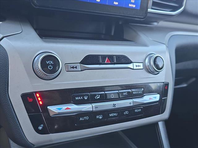 Used 2022 Ford Explorer XLT w/ Equipment Group 202A image 15