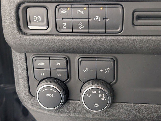 Certified 2023 Chevrolet Suburban Premier image 16