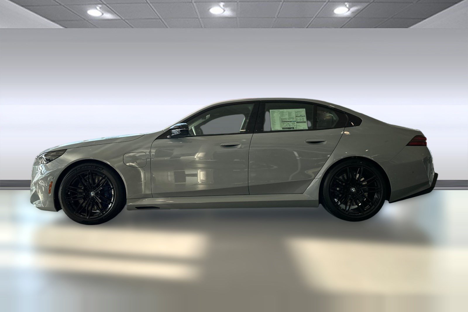 Used 2026 BMW M5 w/ Executive Package AWD/4WD image 2