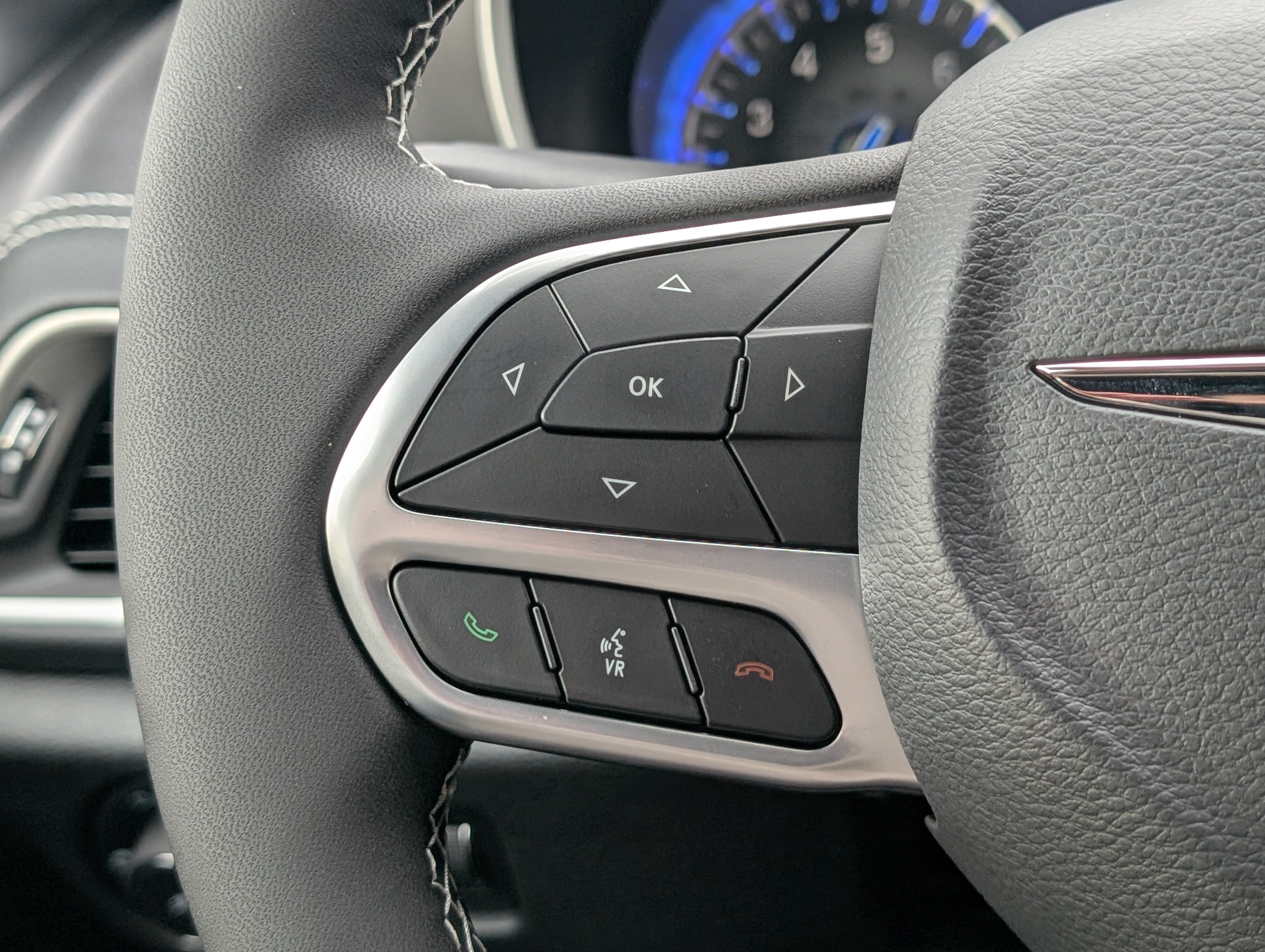 New 2026 Chrysler Pacifica Select AWD/4WD image 23
