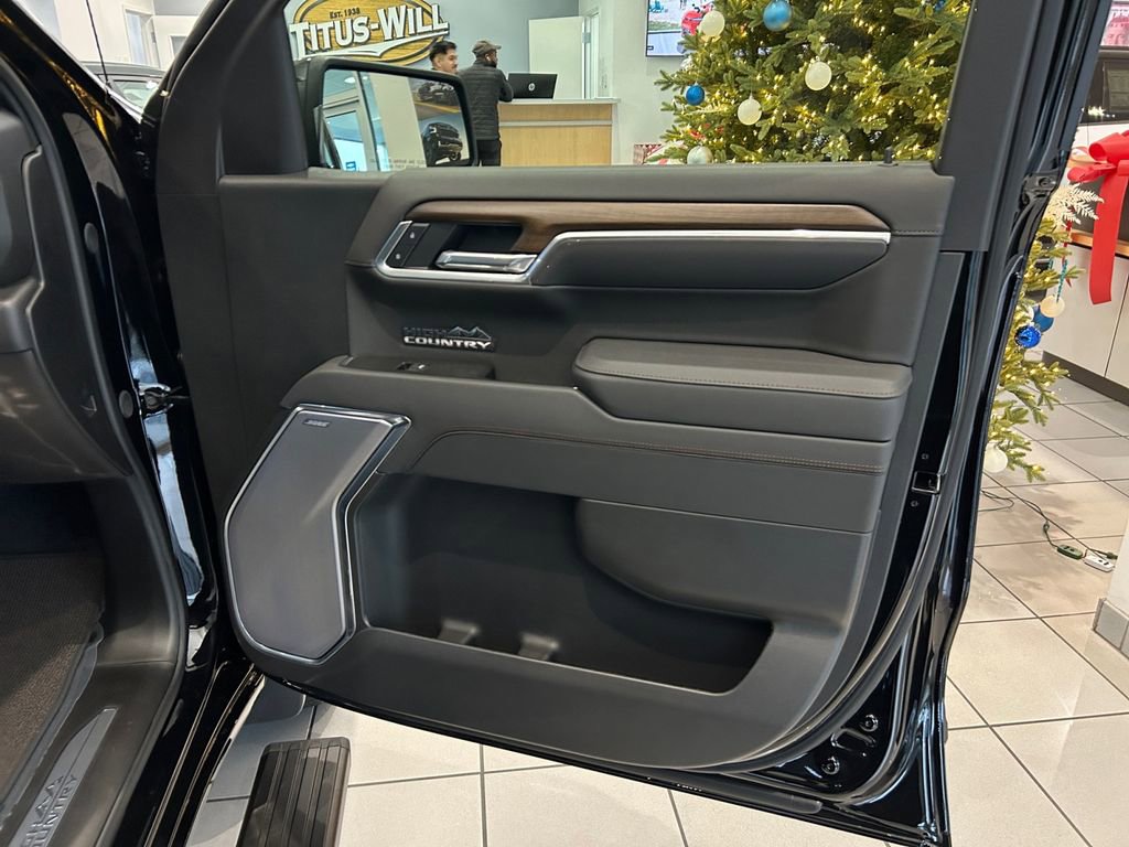 New 2026 Chevrolet Silverado 1500 High Country w/ Midnight Edition image 23