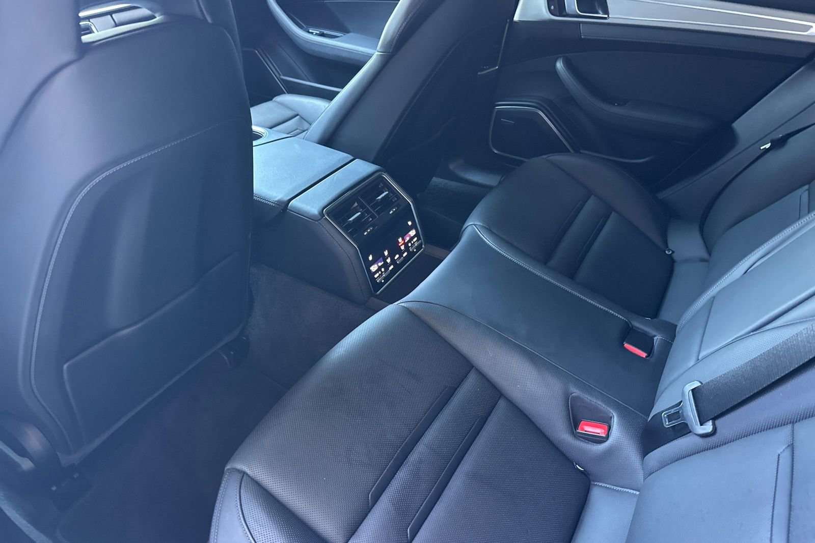 Certified 2022 Porsche Panamera Turbo S AWD/4WD image 15