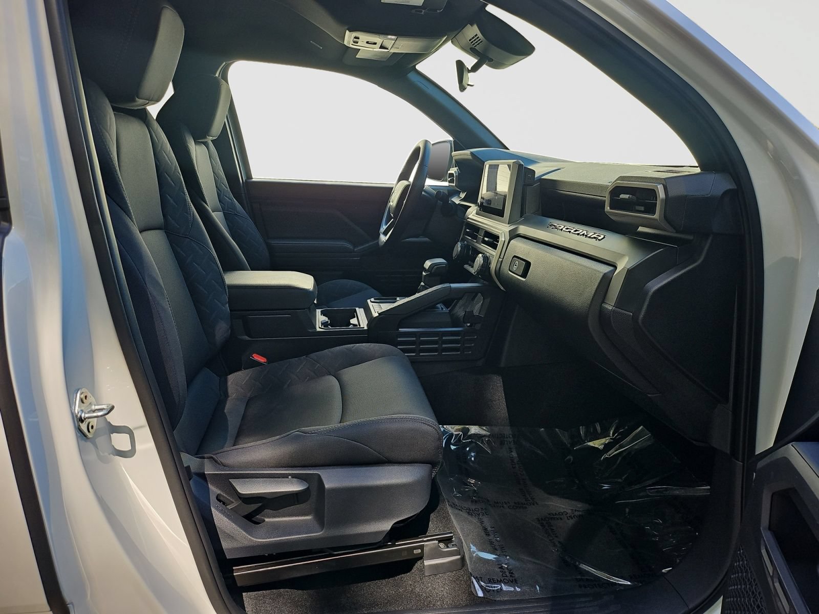 Used 2025 Toyota Tacoma SR w/ Towing Package RWD image 17