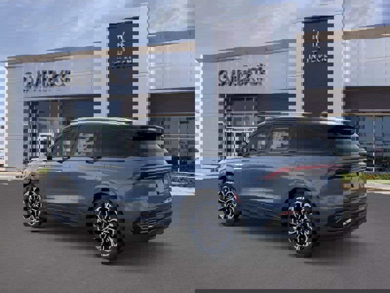 New 2026 Lincoln Nautilus Reserve image 26