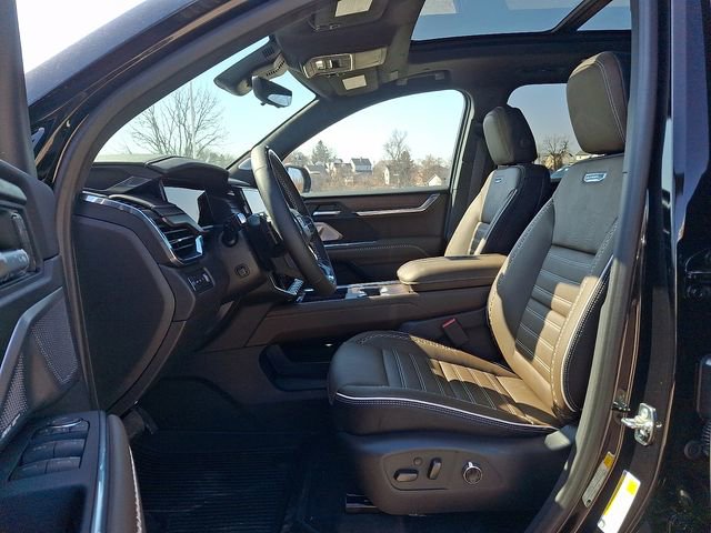 New 2026 GMC Acadia Denali Ultimate w/ LPO, Floor Liner Package image 15