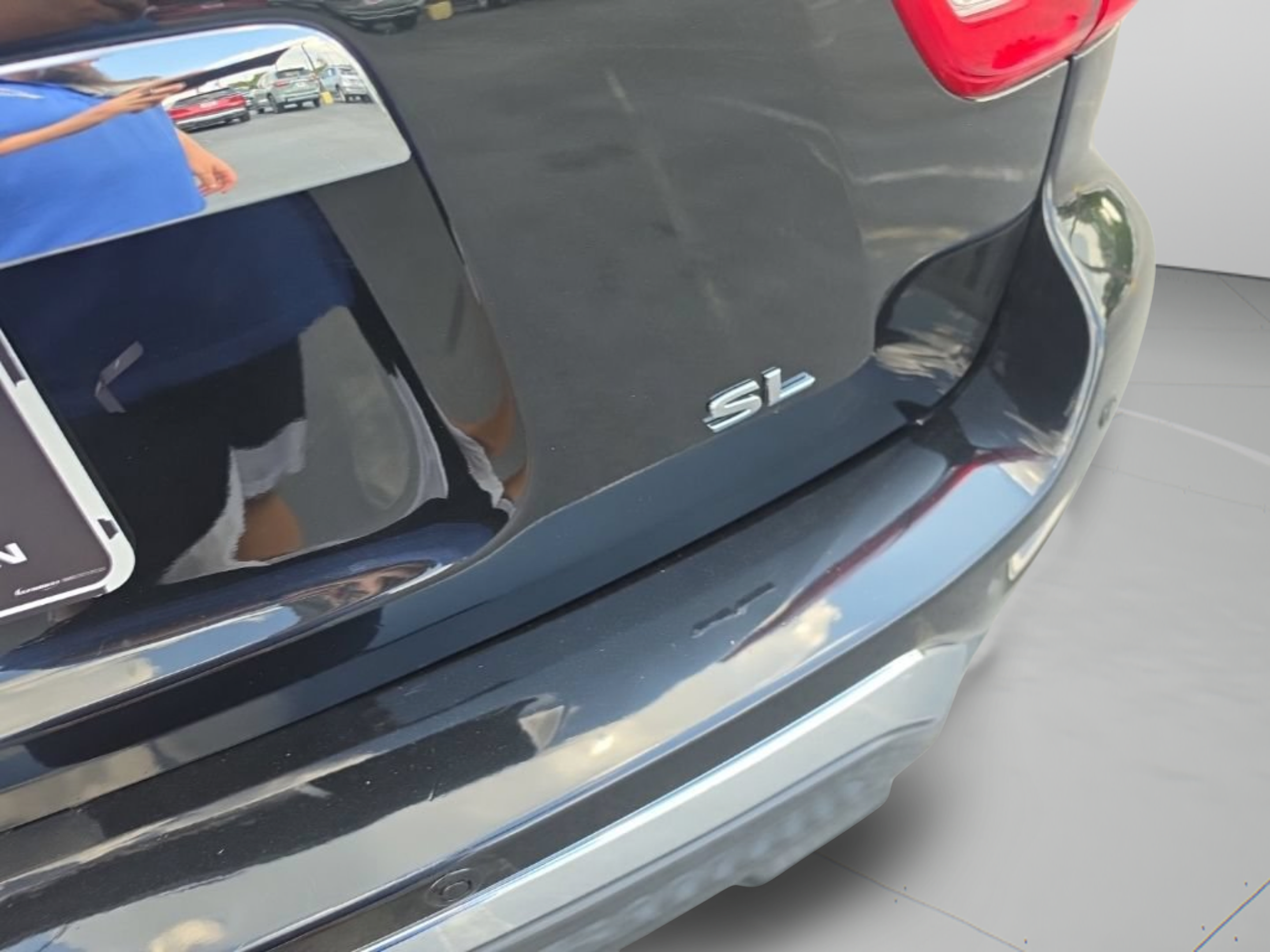 Used 2019 Nissan Pathfinder SL FWD image 10