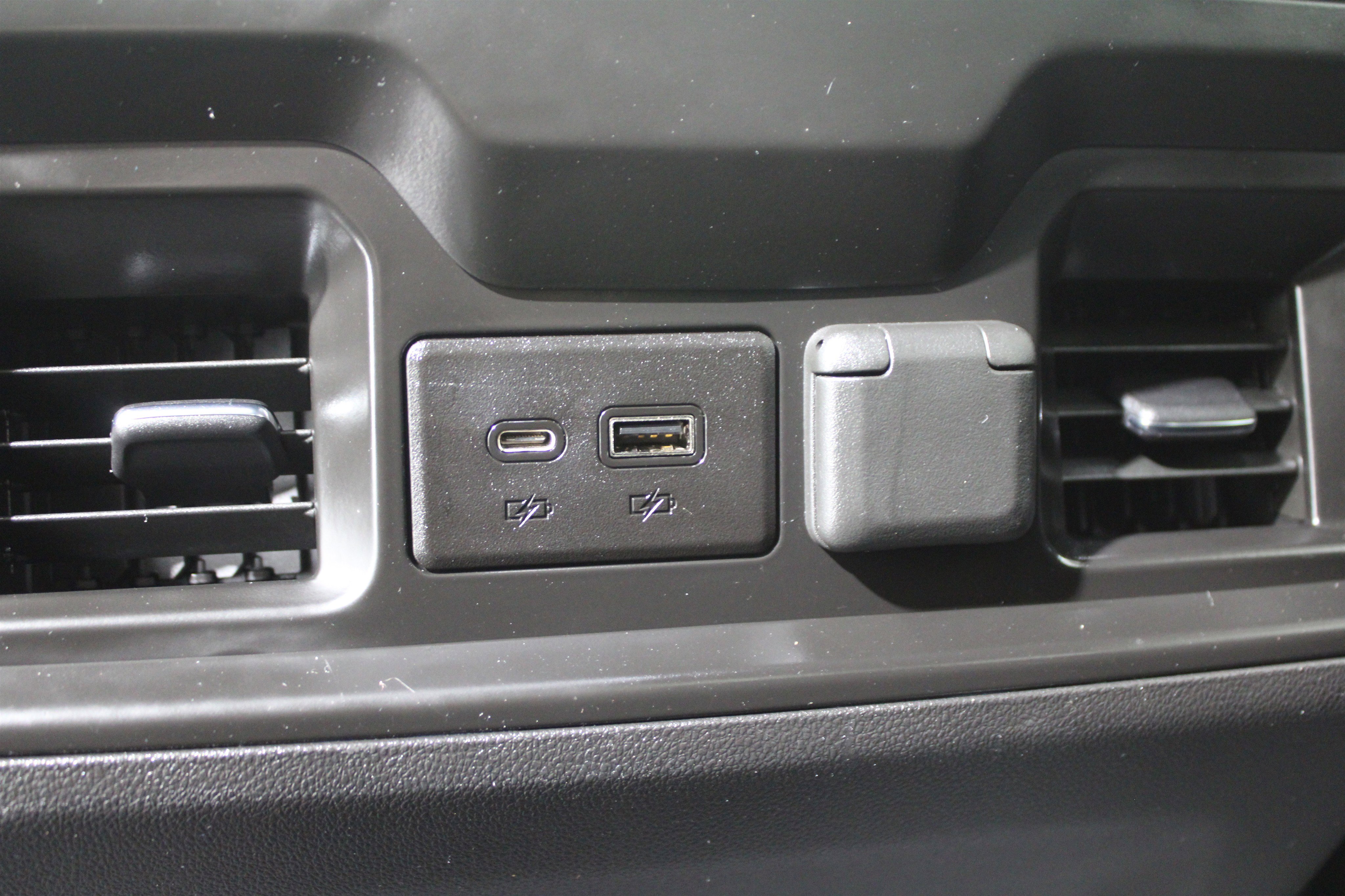 Used 2019 Chevrolet Silverado 1500 RST w/ All-Star Edition image 24