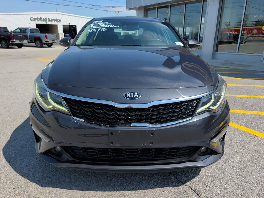 Used 2019 Kia Optima S FWD image 2