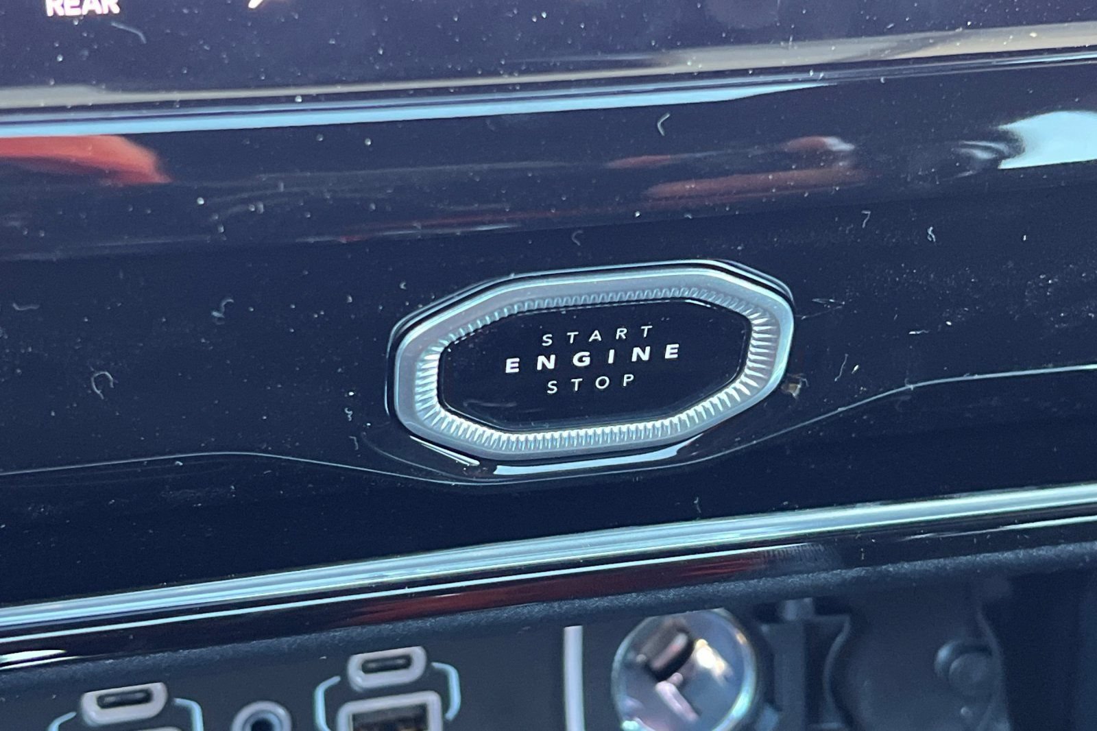 New 2026 Jeep Grand Cherokee Altitude AWD/4WD image 22