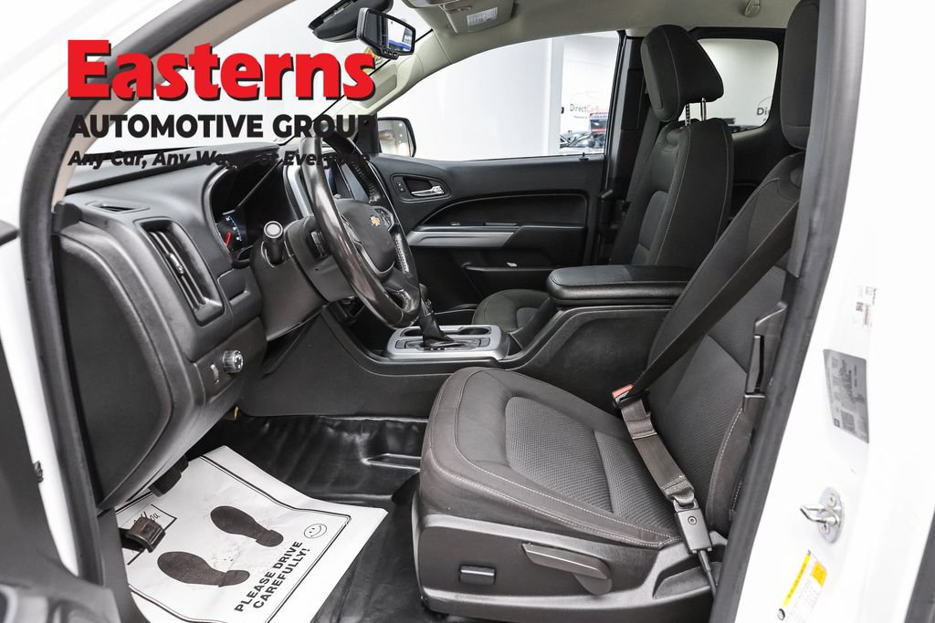 Used 2022 Chevrolet Colorado LT w/ Fleet Safety Package RWD image 16