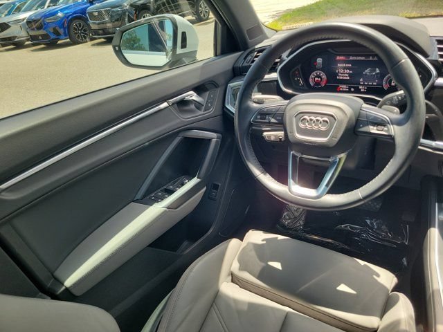 Used 2020 Audi Q3 2.0T Prestige AWD/4WD image 13