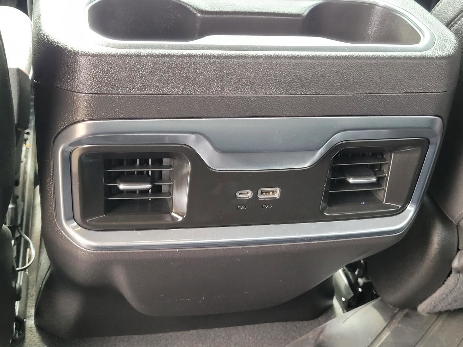 Used 2022 Chevrolet Silverado 1500 LTZ w/ Z71 Off-Road Package AWD/4WD image 18