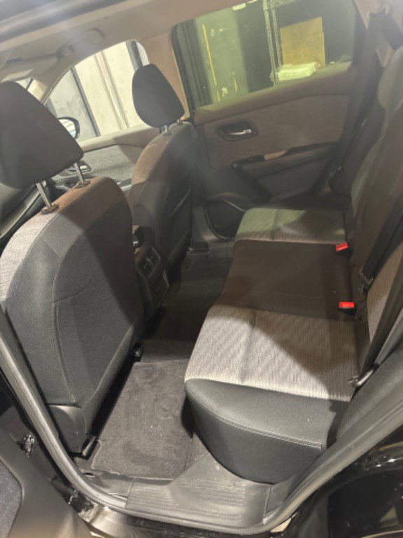 Used 2023 Nissan Rogue SV image 44