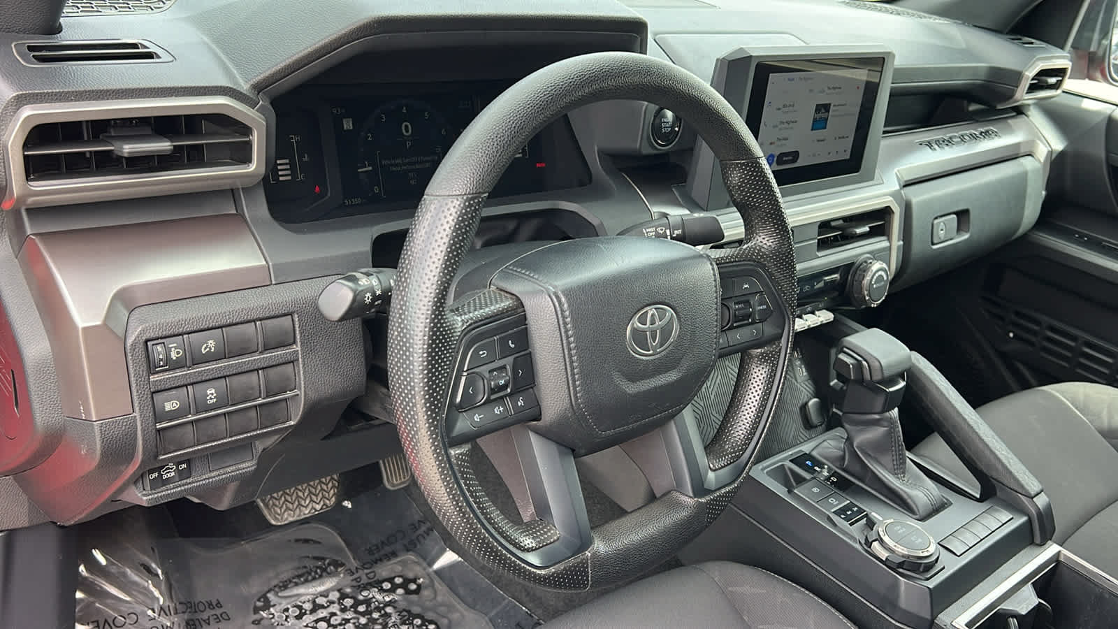 Used 2024 Toyota Tacoma SR5 AWD/4WD image 10